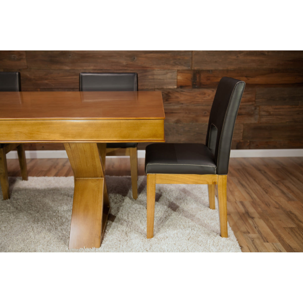 BBO Poker Table Helmsley Chairs